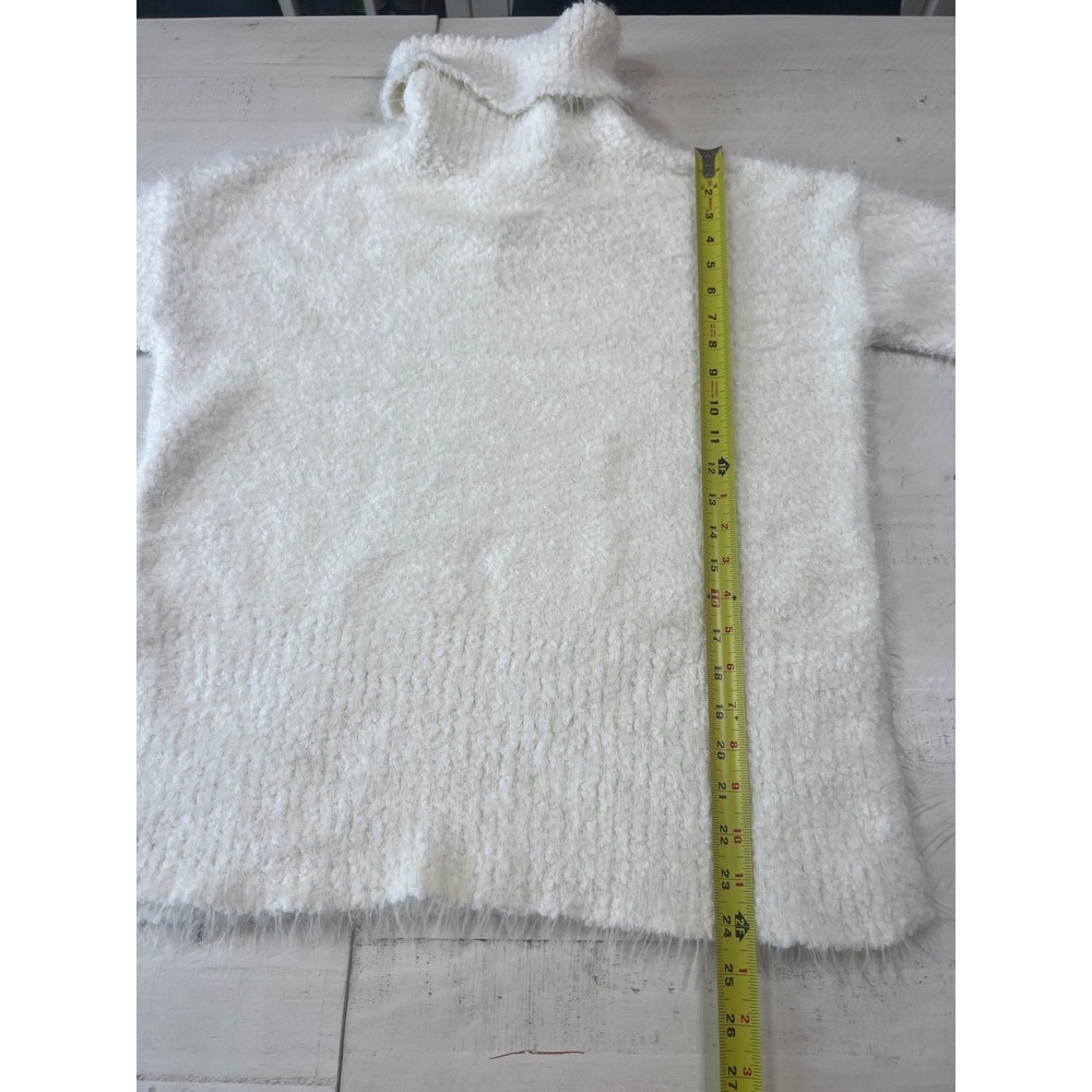 NWT OFFLINE by Aerie Womens Fuzzy Eyelash Turtleneck Sweater Cream Cozy Small - Picture 6 of 9